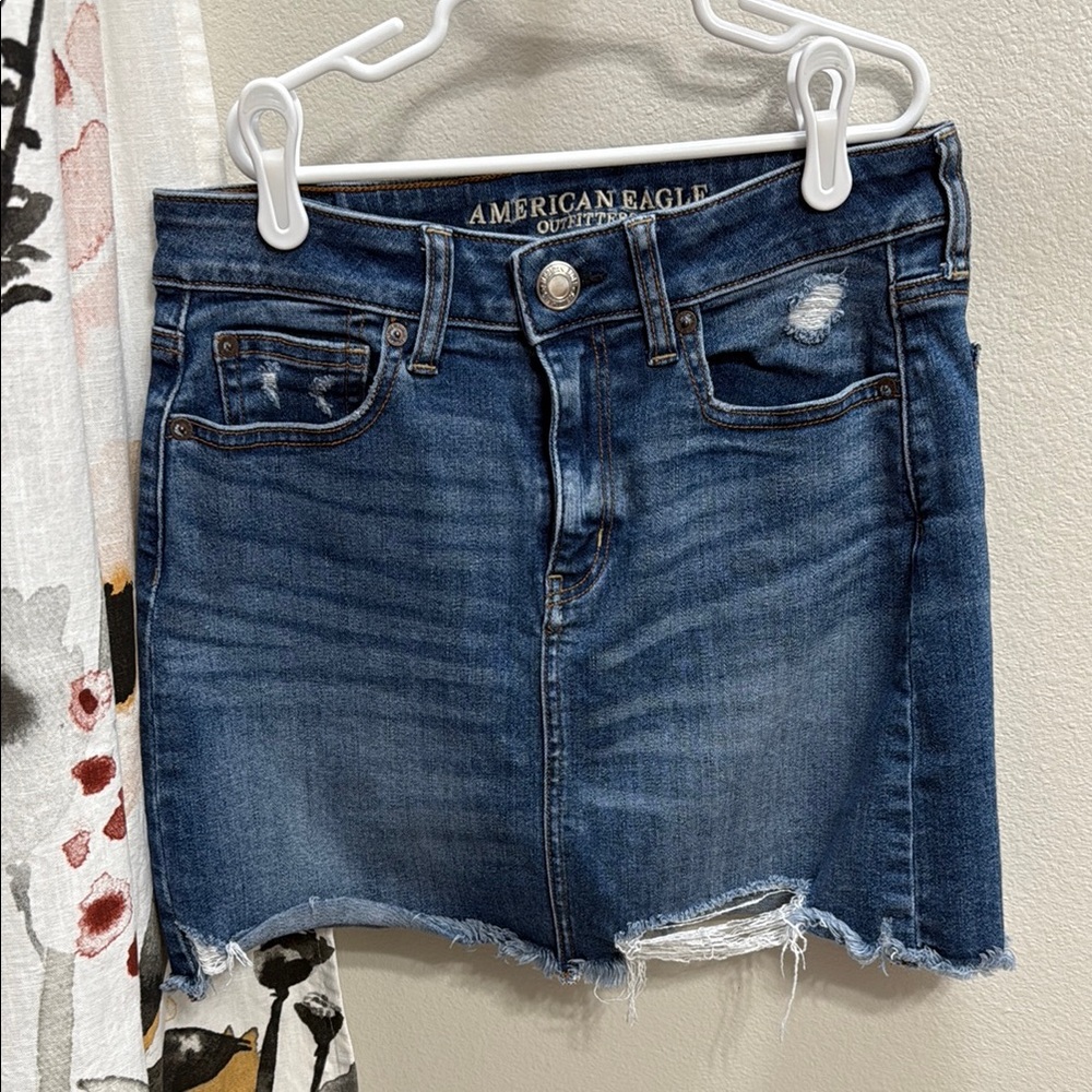 Women’s American Eagle Outfitters Blue Jean Super Stretch X Mini Skirt. Sz 4